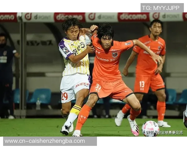 太阳神足球队的崛起与挑战:探索球队背后的故事与未来发展方向 太阳神足球队的崛起与挑战:探索球队背后的故事与未来发展方向